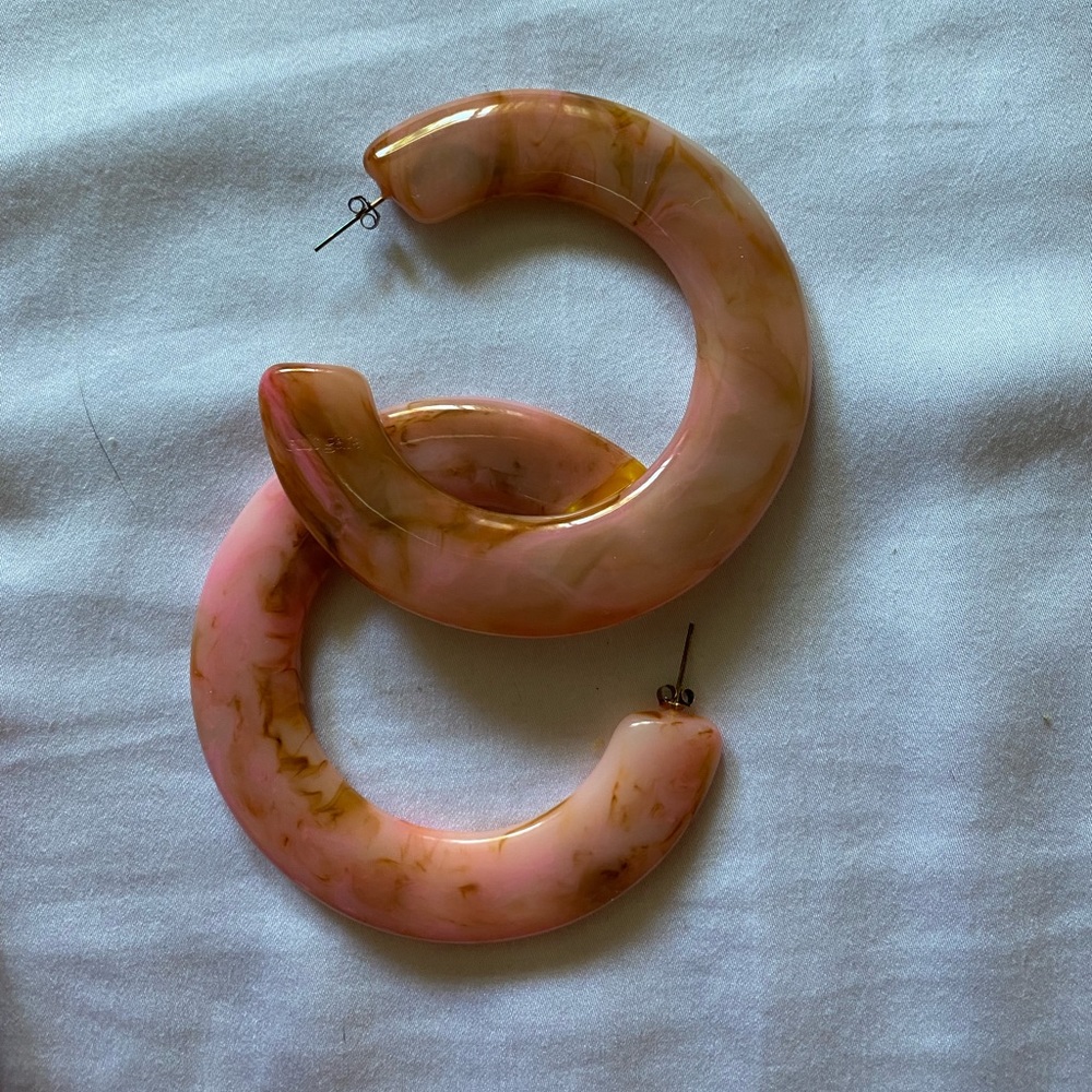 Cult Gaia Kennedy hoop earrings